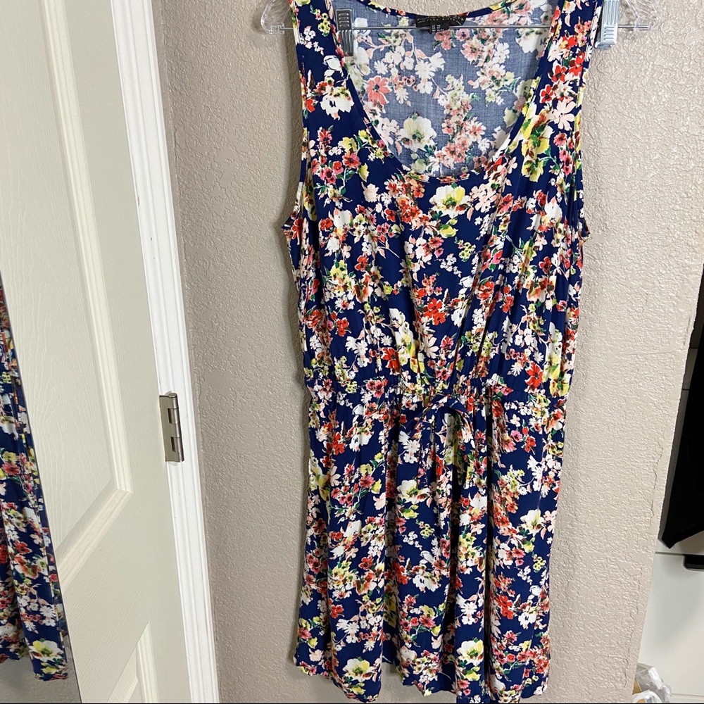 Forever 21 + Blue Floral Spring Dress with Pockets